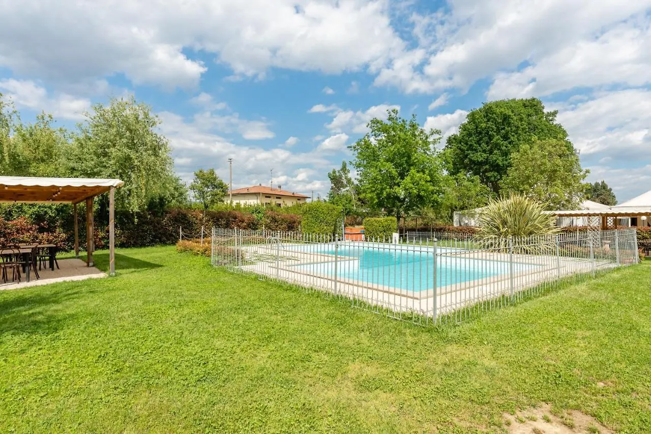Farm stay Casolare Dei Fiori - Calla Montecarlo Italy